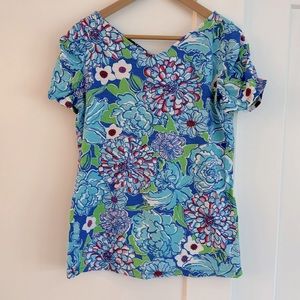 Lilly Pulitzer v neck jersey knit t-shirt size XL